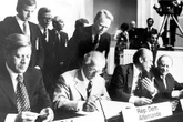 "Nous n'avons pas le choix" : en 1975, les accords d'Helsinki vus par Jean-François Revel