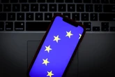 Chat Control, une alliance baroque contre un "Big Brother" européen