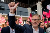 Le PS se dit "volontaire" pour remplacer François Bayrou à Matignon