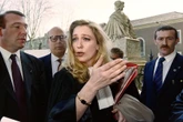 "Tu vas te faire massacrer..." : quand Marine Le Pen vivait le quotidien des avocats pénalistes