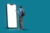 "Voici comment les ados peuvent déjouer les pièges des fake news" : les conseils du neuroscientifique Grégoire Borst