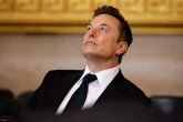 Plombé par Elon Musk et son "parti de l’Amérique", Tesla dévisse encore en bourse