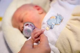 Chute de la natalité : mais où sont passés nos bébés ? Par Eric Chol