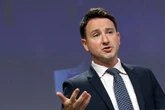 Taxe Zucman : dette, grandes fortunes et exil, une histoire vieille comme la Grèce antique