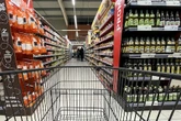 Consommation en berne : le symptôme du mal français, par Nicolas Bouzou