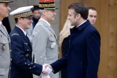"Quand il cause, on l'écoute" : Fabien Mandon, le général qui murmure à l'oreille d'Emmanuel Macron