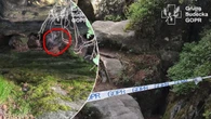 Chłopiec wpadł w głęboką szczelinę w Sudetach. Spadał 10 metrów