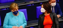 Umringt von Kandidaten