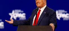 Trump bleibt auf Facebook bis Anfang 2023 gesperrt