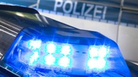 Kiloweise Drogen in Wohnung gehortet - Polizist bei Verfolgungsjagd verletzt