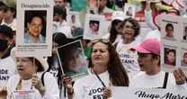 (FOTOS) ‘Estamos muertas en vida’: Mamás buscadoras protestan por sus desaparecidos en el DÃa de las Madres