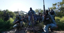 Desde Tanzania hasta México: así operaba la red extranjera que abastecía de armas a ‘El Mencho’ y al CJNG