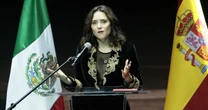 Díaz Ayuso ‘le tira’ al Gobierno de Sheinbaum: ‘México está a 2 pasos de llegar al camino de Venezuela’