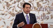Mario Delgado explica sus vacaciones en Europa: ‘Fueron con mis recursos’