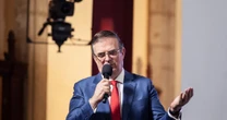 Adelantarán revisión del T-MEC a este año: Ebrard