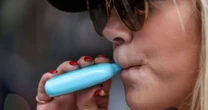Mexicanos ‘le meten recio’ al vapeo pese a ilegalidad del producto  