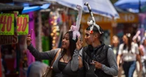 ¿Más feliz que el año pasado? Nivel de satisfacción con la vida sube en junio de 2025: Inegi