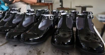 Regreso a clases 2025: Estos son los zapatos escolares que SÍ pasaron el ‘examen’ de la Profeco