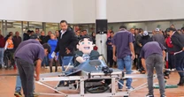 ⁠¡Ni los supersónicos ni Musk! Estudiantes presentan auto volador en Base Aérea de Santa Lucía