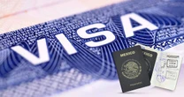 Sacar la visa de EU en México será más costoso: Anuncian cobro extra y restricciones en la entrega