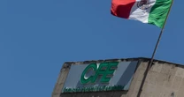 A punto de perder grado de inversión: Moody’s baja calificación de CFE por primera vez en dos años