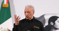 Esposa de Víctor Rodríguez Padilla, exdirector de Pemex, lo acusa de violencia; Sheinbaum promete ayuda