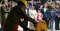 ‘Sí al Desarme, Sí a la Paz’: Mexicanos ‘sueltan armas’ por dinero en efectivo