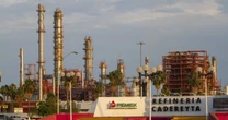 Gobierno federal ‘salva’ a Pemex de deuda: Inyecta más de 100 mil mdp en primeros seis meses de 2026 