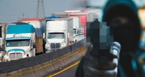 ⁠⁠Robos de carga en carreteras: Así eligen si ‘le echan el guante’ a tráilers con tequila o sneakers