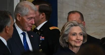 ¿Qué saben de Epstein? Congreso de EU cita a los Clinton por investigación tráfico sexual de menores