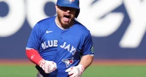 Alejandro Kirk, el amoroso y calmado padre que buscará ganar la Serie Mundial con Toronto