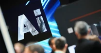 IA no sustituirá a los trabajadores humanos, dice economista de OpenAI, dueña de ChatGPT