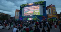 Fans se refugian en el Fan Fest de boletos caros, pero también se quejan de precios: ‘Casi como en el estadio’