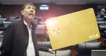 Fernández Noroña presume su ‘visa dorada’: ¿Qué ingresos piden para otorgar esa tarjeta de crédito?