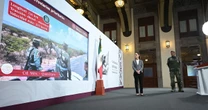 ‘Portazo’ de la CNTE: ¿Qué funcionarios de Sheinbaum se quedaron afuera de Palacio por bloqueo de maestros?