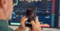 Prenden las alertas en Wall Street: Ejecutivos de EU venden acciones al segundo ritmo más alto en 20 años