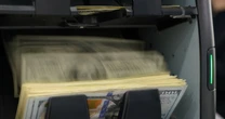 Dólar rompe el piso de 19 pesos por primera vez desde agosto