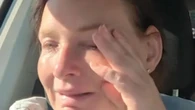 Single mum sobs & asks people to help pay her bills - but some say ‘stop begging’