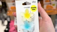 Shoppers run to Asda for ‘amazing value’ holiday jewellery & £3.50 claw clips
