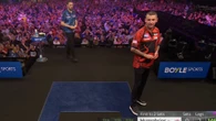 Darts commentator Wayne Mardle's hilarious line goes viral at World Grand Prix