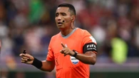 Red card-happy chemistry professor to referee Chelsea vs Flamengo