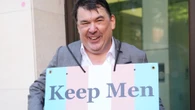 Father Ted creator Graham Linehan to seek asylum in the US after airport arrest
