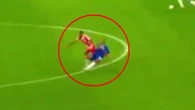'Robbed' - Chelsea fans fume as Bayern ace escapes red card for 'WWE showdown'