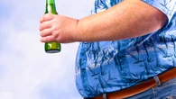 How to get rid of your beer belly WITHOUT giving up booze & big mistakes to avoid