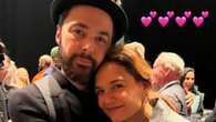 US sitcom star unrecognisable as he cuddles up to Katie Holmes for sweet pic