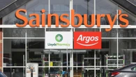 Shoppers race to Sainsbury's for autumn workwear Bermuda shorts
