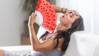 It's too hot to sleep so I made my own air con for just £1 - it takes seconds
