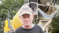 Grandad choked to death on chunk of steak after medic arrived with broken defib