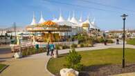 UK holiday resorts that offer cheap day passes such as Butlins and Center Parcs