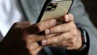 Husband who texted sex workers plans to sue Apple after wife found the messages